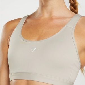 Gymshark Fraction Sports Bra in Pebble Grey